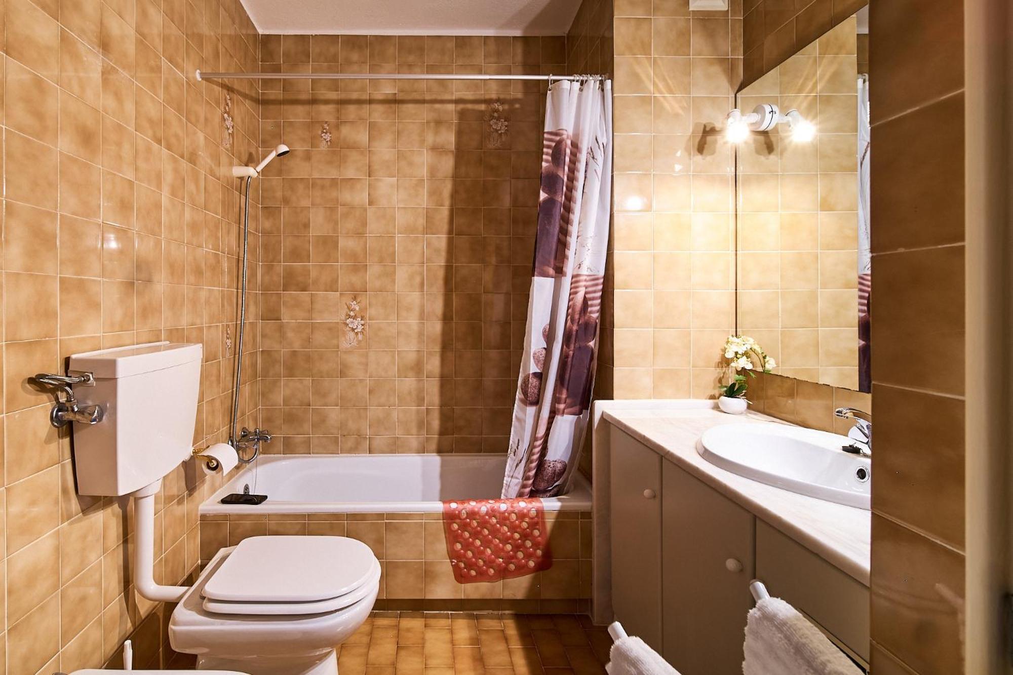 411 Casa Oystra Apartment